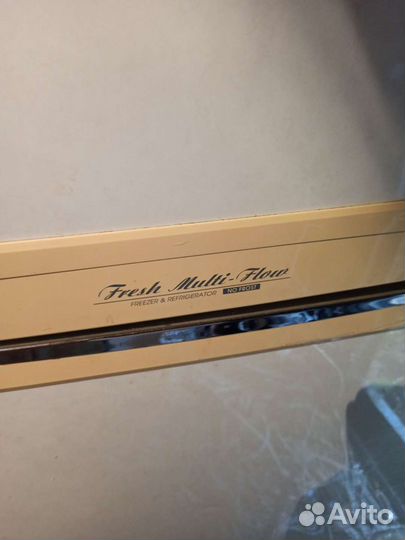 Продается холодильник Корея