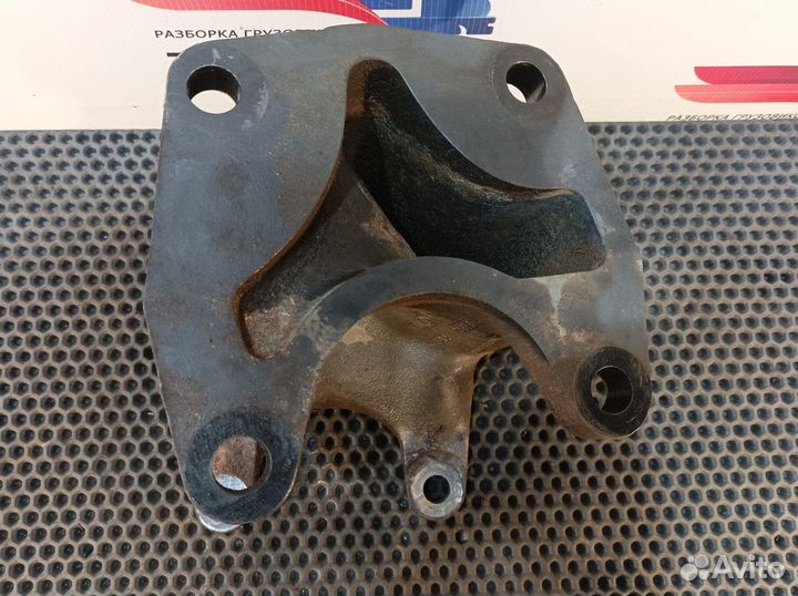 A9404610240 Кронштейн гура Mercedes-Benz Axor