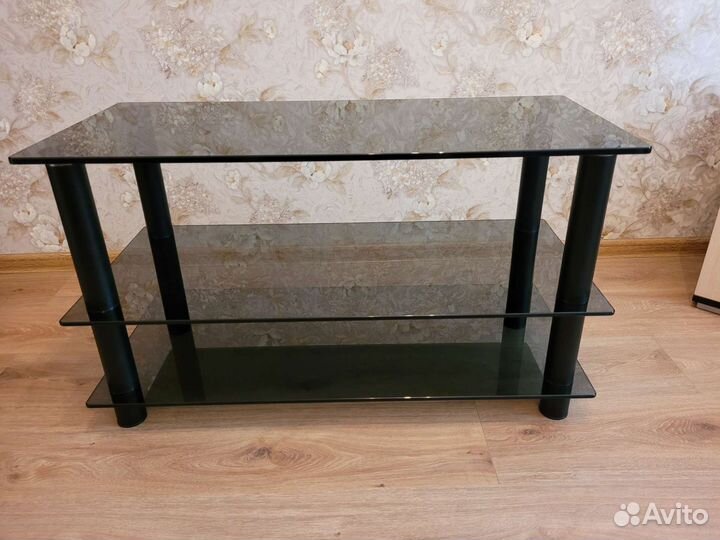 Стеклянная тумба под тв