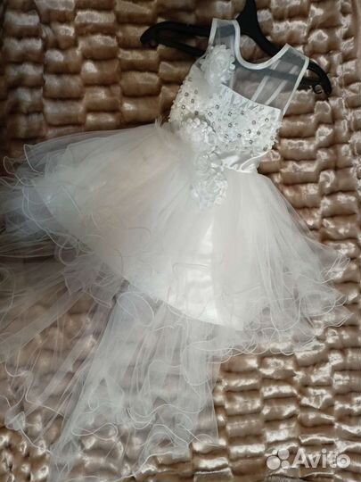 Платье для девочки новое