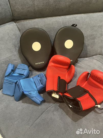 Боксерские перчатки