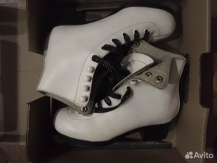 Коньки для фигурного катания