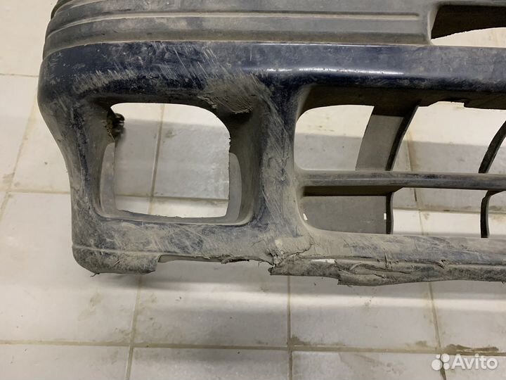 Бампер передний Subaru Legacy B10