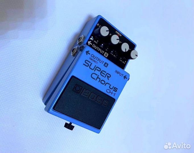 Гитарная педаль Boss CH-1 с эффектом chorus