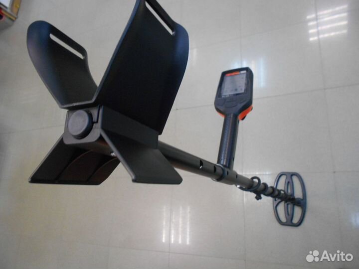 Металлоискатель Quest X10 pro