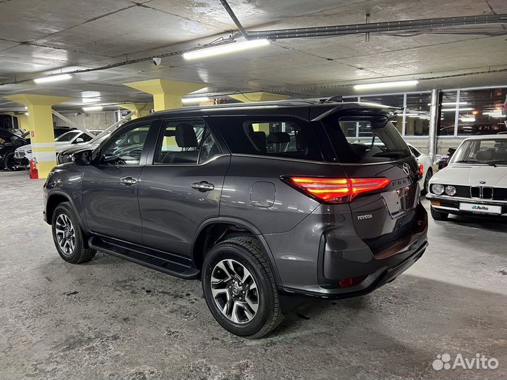 Toyota Fortuner 2.8 AT, 2022, 10 км