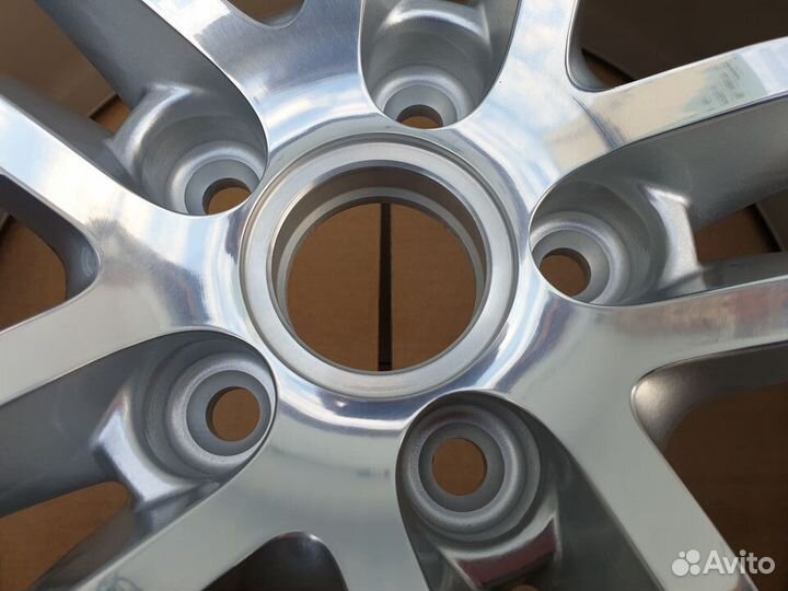 Новый оригинальный кованый (F) диск R19 Audi R8