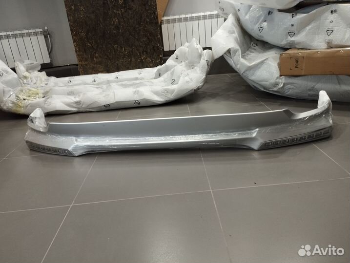 Губа передняя Land Cruiser 200 12-15 Серебро LED