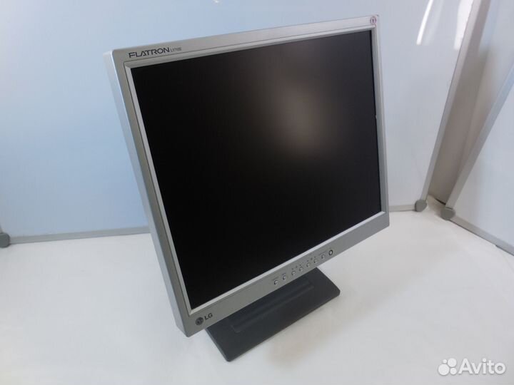 Жк-монитор 17