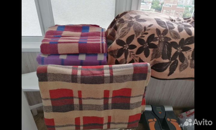Одеяла б/у, полуторки