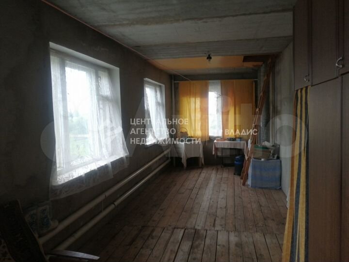 Дом 300 м² на участке 13 сот.