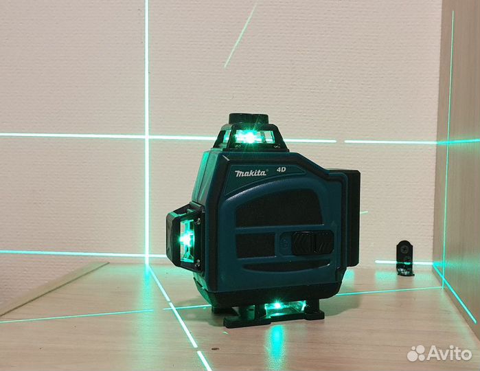 Лазерный уровень Makita 4D