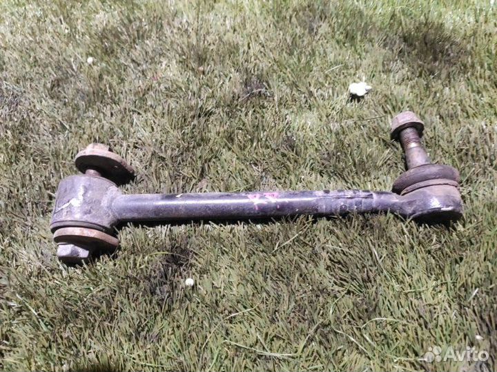 Тяга поперечная задняя правая Toyota Mark 2