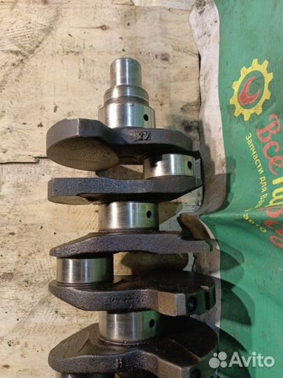 Коленвал Renault Safrane 2.0