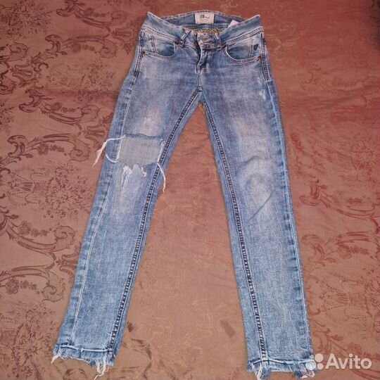 7 шт. Джинсы