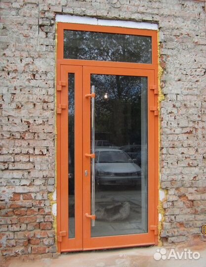 Алюминиевая дверь холодная