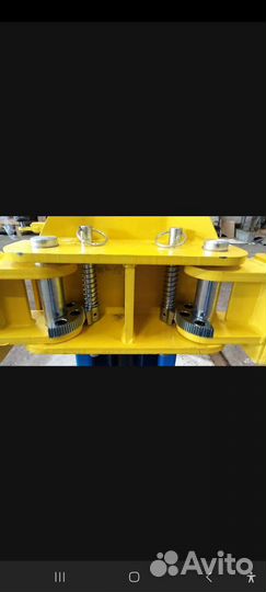 Подъемник автомобильный 4т