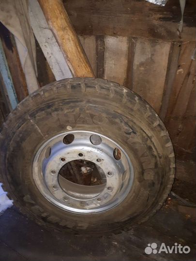 Колесо R22.5