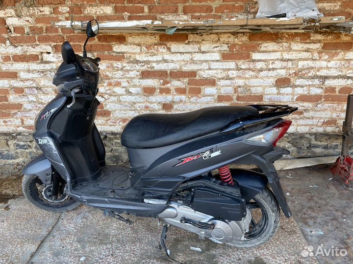 Скутер SYM AD12W1-6 (JET 4)
