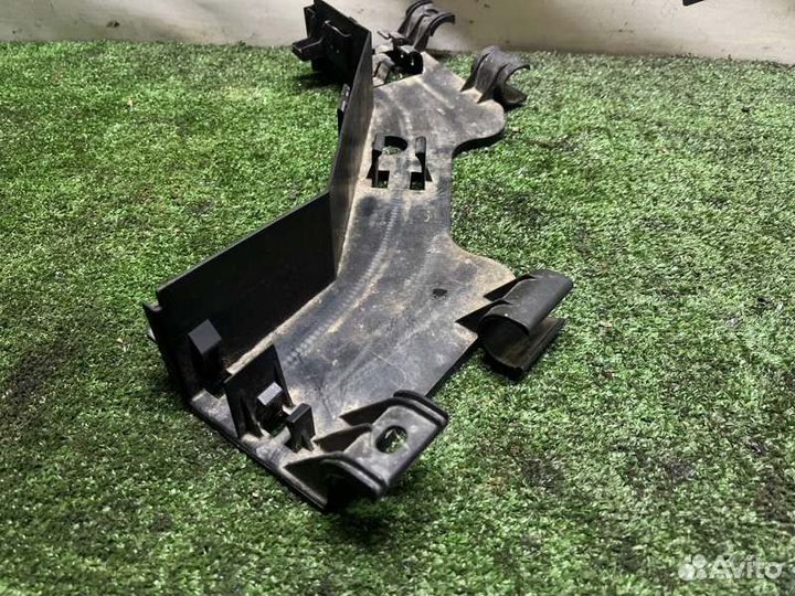 Канал для кабеля Bmw 525Xi E60 седан 2.5 N52B25AF