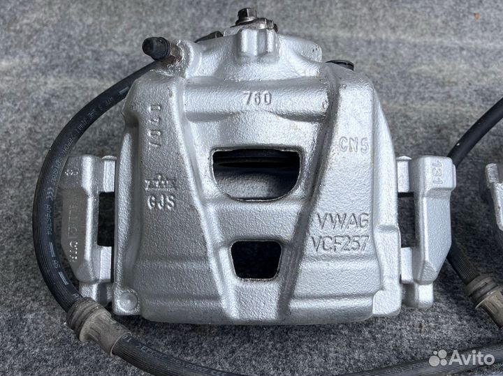 Суппорта передние Audi Q3