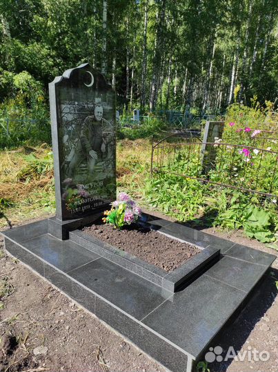 Памятники, благоустройство могилы