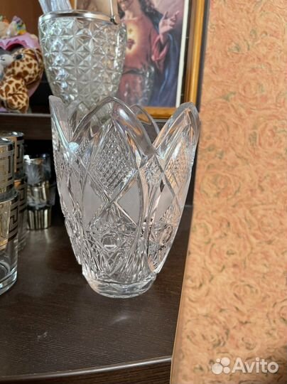 Хрустальная ваза