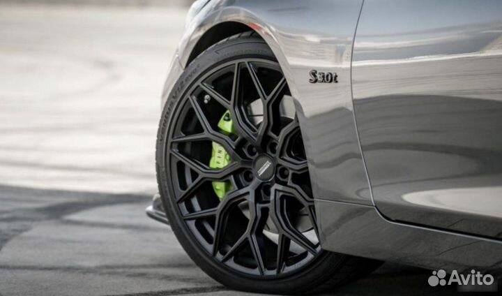 Кованые диски в стиле Vossen для Infiniti Q50 R21