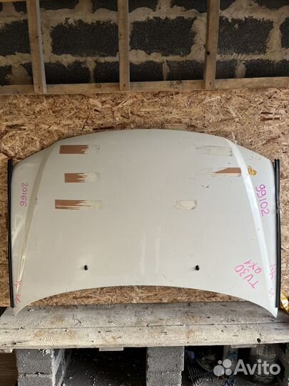 Капот Nissan Presage U30 белый бензин