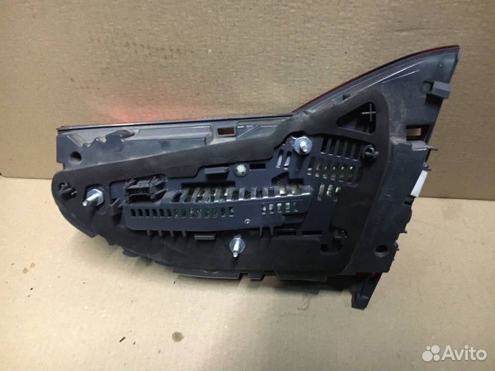 Фонарь крышки багажника левый BMW 7 G11/G12 2017