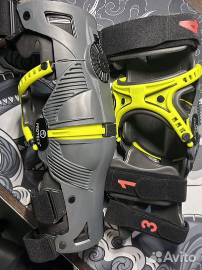 Брейсы Kneepad Protect T10