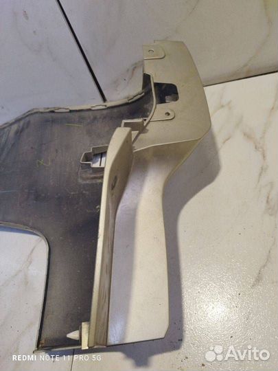 Клык бампера задний левый Mitsubishi Outlander 2