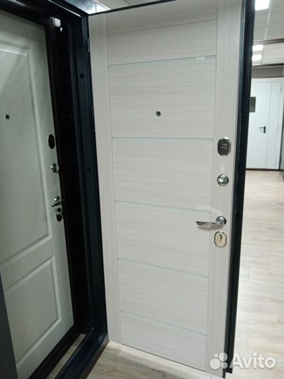 Дверь входная металлическая в наличии