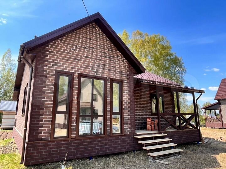 Дом 180 м² на участке 6 сот.