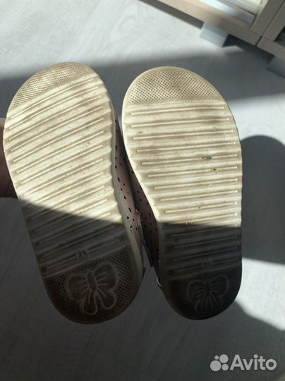 Туфли для девочки 23