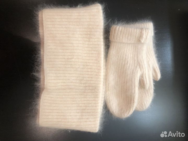 Вязаный комплект(шапка,снуд,варежки)