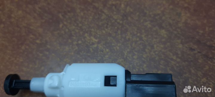 Выключатель стоп сигнала LADA