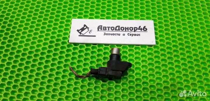 Датчик положения распредвала M112 Mercedes