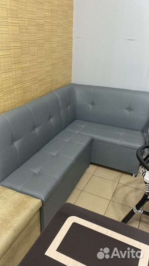 Кухонный уголок диван