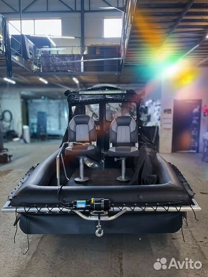 Аэролодка Бриз 550 с 2 доп. сидениями