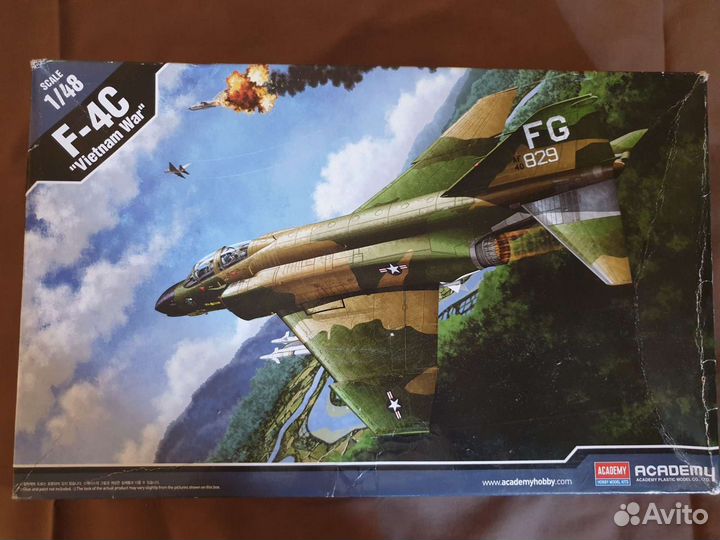 Сборная модель F-4 Phantom 1/48 Academy