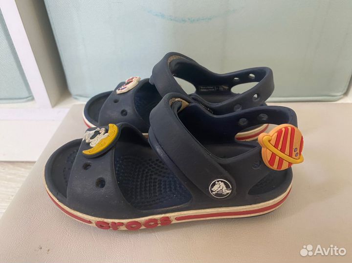 Сандали crocs 23