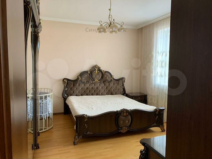 Дом 395 м² на участке 6 сот.