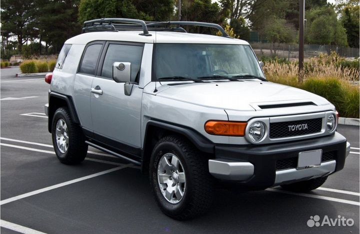 Toyota FJ Cruiser 4.0 AT, 2007, битый, 175 000 км