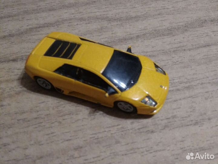 Usb флешка в форме машинки