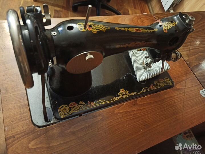 Швейная машинка ножная подольск
