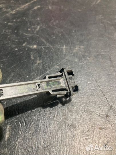 Датчик температуры воздуха в отопителе Bmw 3 E90