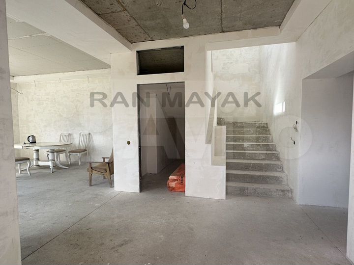 Дом 170 м² на участке 6 сот.