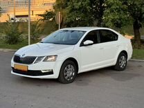 Skoda Octavia 1.6 AT, 2019, 209 143 км, с пробегом, цена 1 095 000 руб.