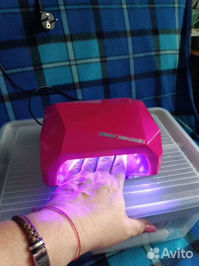 Лампа и аппарат для маникюра